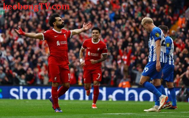  Liverpool ngược dòng hạ Brighton, quay lại ngôi đầu Giải Premier League