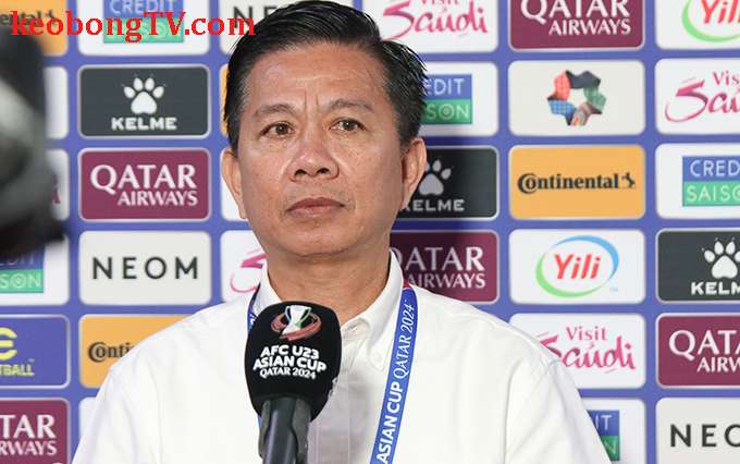 HLV Hoàng Anh Tuấn: 'U23 Việt Nam sẽ bộc lộ nét mặt khác ở tứ kết'