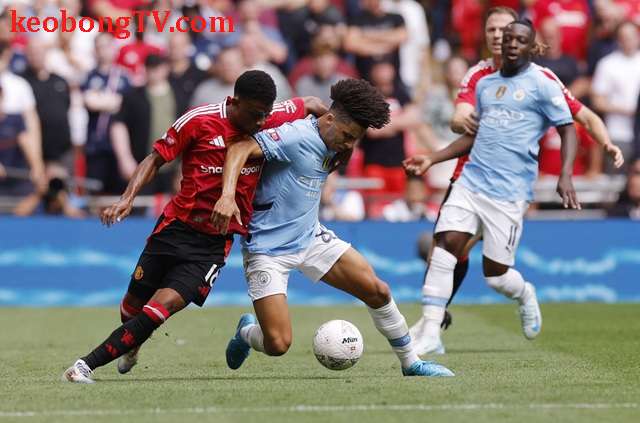  Lội ngược dòng thắng Man United, Man City giành Siêu Cúp Anh 2024