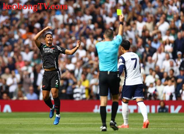  Tottenham "đá gấu" nhưng không cản được Arsenal