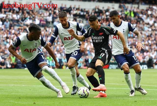  Tottenham "đá gấu" nhưng không cản được Arsenal