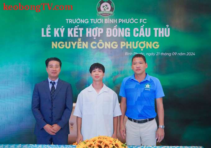 Công Phượng trở thành học trò của Anh Đức ở CLB Bình Phước