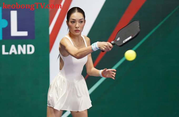 Dàn chân dài trhào kiệt tại giải pickleball cho người nức tiếng