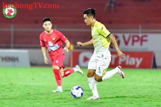  CLB Hoàng Anh Gia Lai mất ngôi đầu bảng V-League