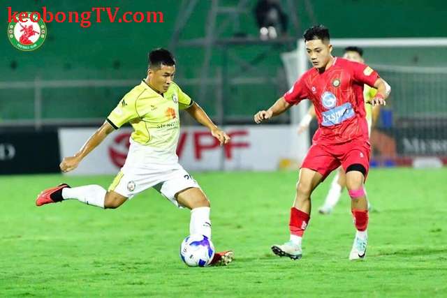  CLB Hoàng Anh Gia Lai mất ngôi đầu bảng V-League