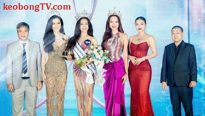 Vận cổ vũ dancesport đăng quang Hoa khôi Đại học FPT Cần Thơ 2024