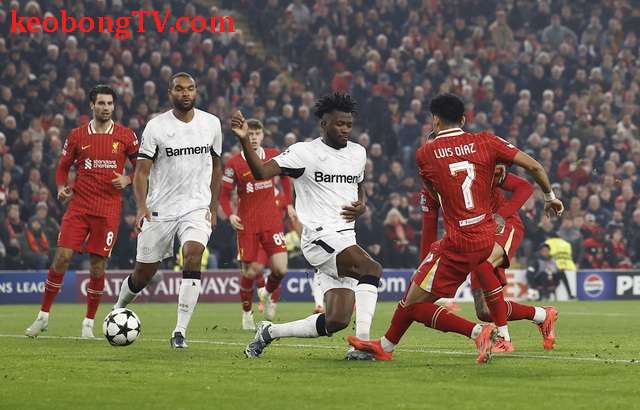  Thắng đậm Leverkusen, Liverpool lên ngôi đầu bảng Champions League