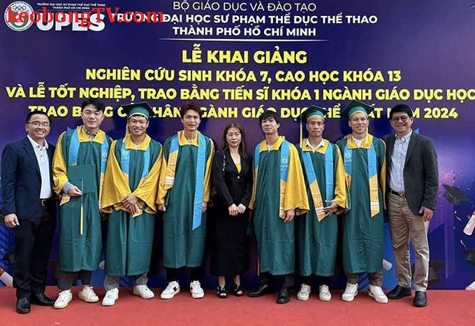 Công Phượng, Xuân Trường tốt nghiệp đại học loại giỏi