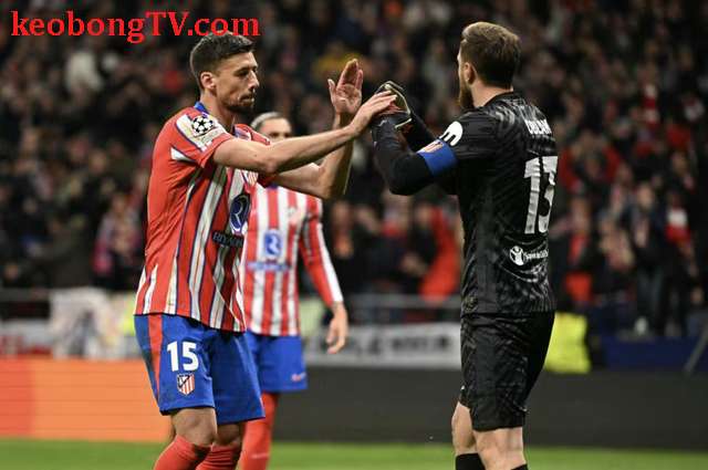  Thắng Atletico loạt đá luân lưu, Real Madrid giành vé tứ kết Champions League